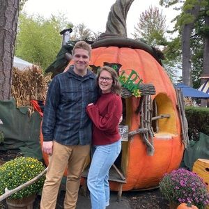 Meet your Posher, Adam